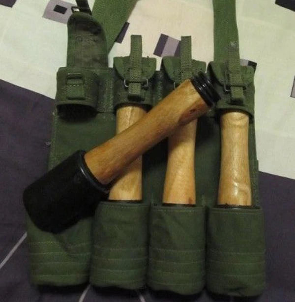 Army Surplus: Original Chinese Canvas Pouch Surplus