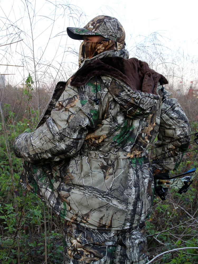 Military Camouflage Suit for Tactical Outdoor Adventure Suit