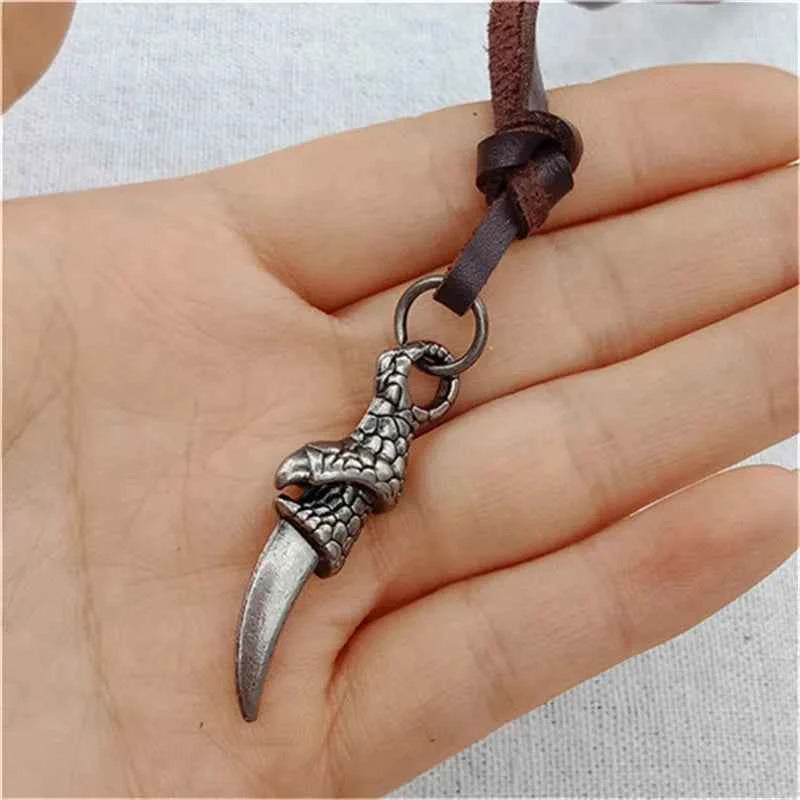 Military-Outdoors Tactical Style Necklaces for Adventurers model 2 Necklaces