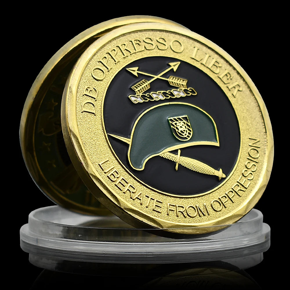 US Special Forces coin featuring a green beret and crossed weapons with the motto De Oppresso Liber