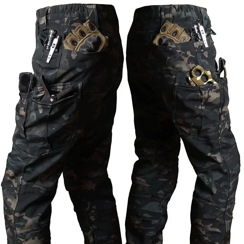 Military camo tactical winter suit waterproof pants with multiple pockets and accessories