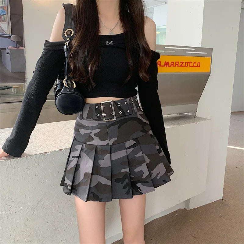 Women's Pleated Short Skirt